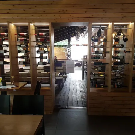 Centrum V Sukromi Restauracia U Jakuba