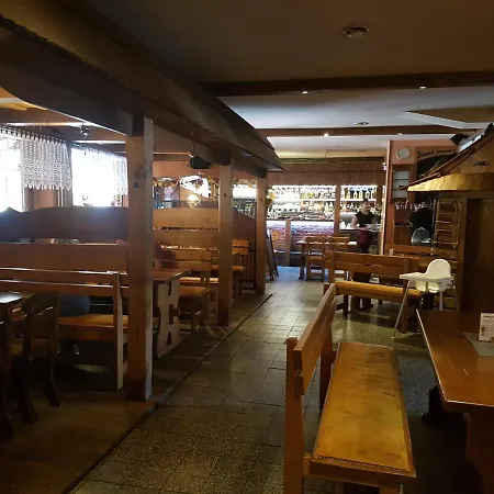 Centrum V Sukromi Restauracia U Jakuba *