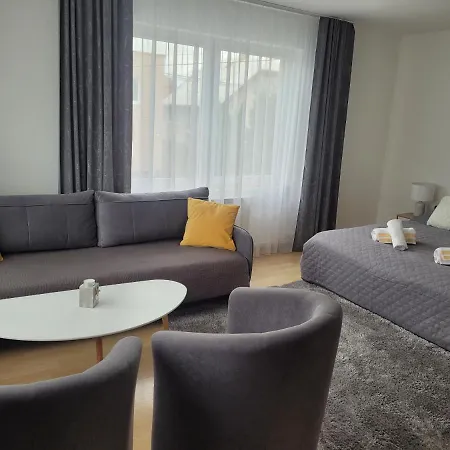 Centrum V Sukromi Restauracia U Jakuba Мартин