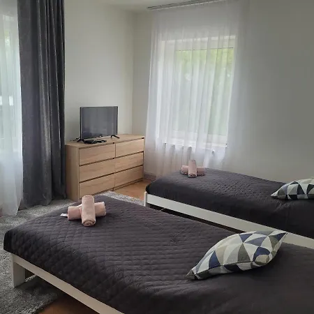 Centrum V Sukromi Restauracia U Jakuba Апартаменты Мартин