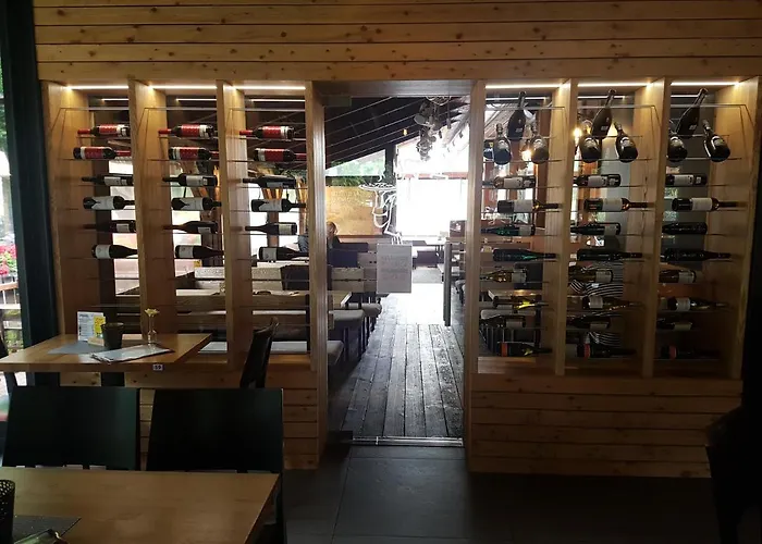 Centrum V Sukromi Restauracia U Jakuba