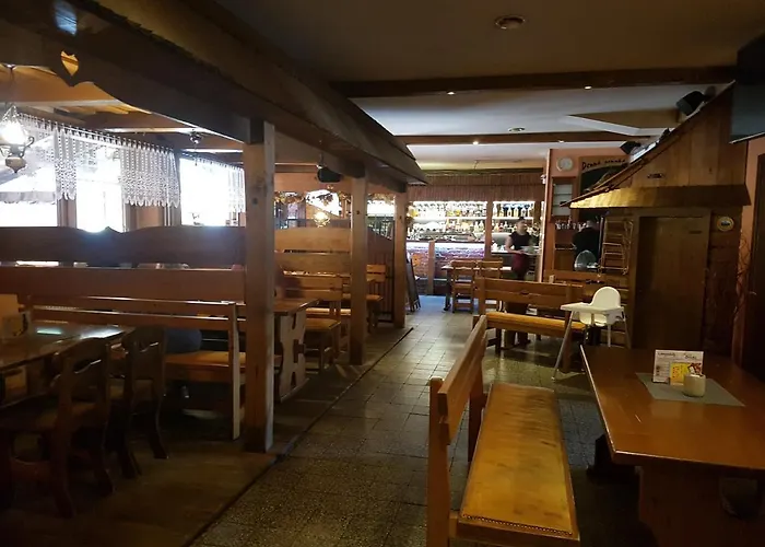 Centrum V Sukromi Restauracia U Jakuba *