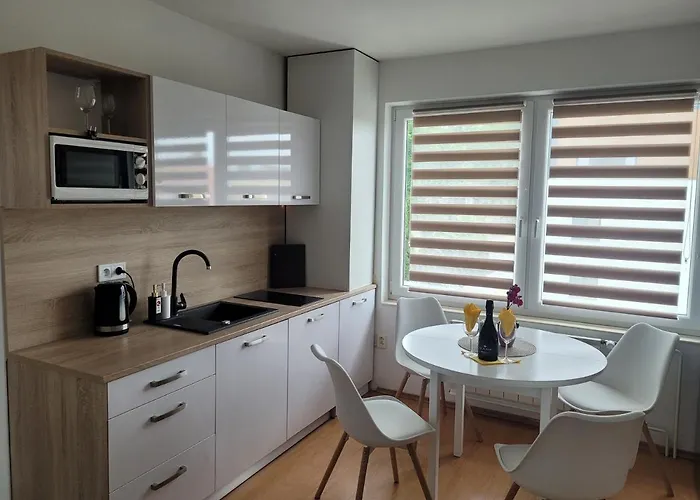 Centrum V Sukromi Restauracia U Jakuba *